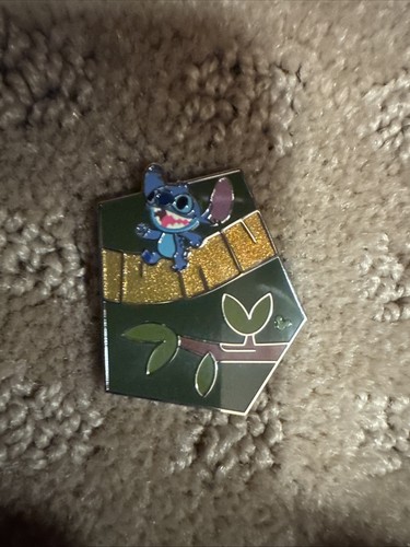 Disneyland stitch chaser swiss - chaser,